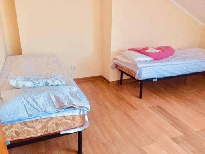 Mongolian Budget Hostel , MBH Oelan-bator Buitenkant foto